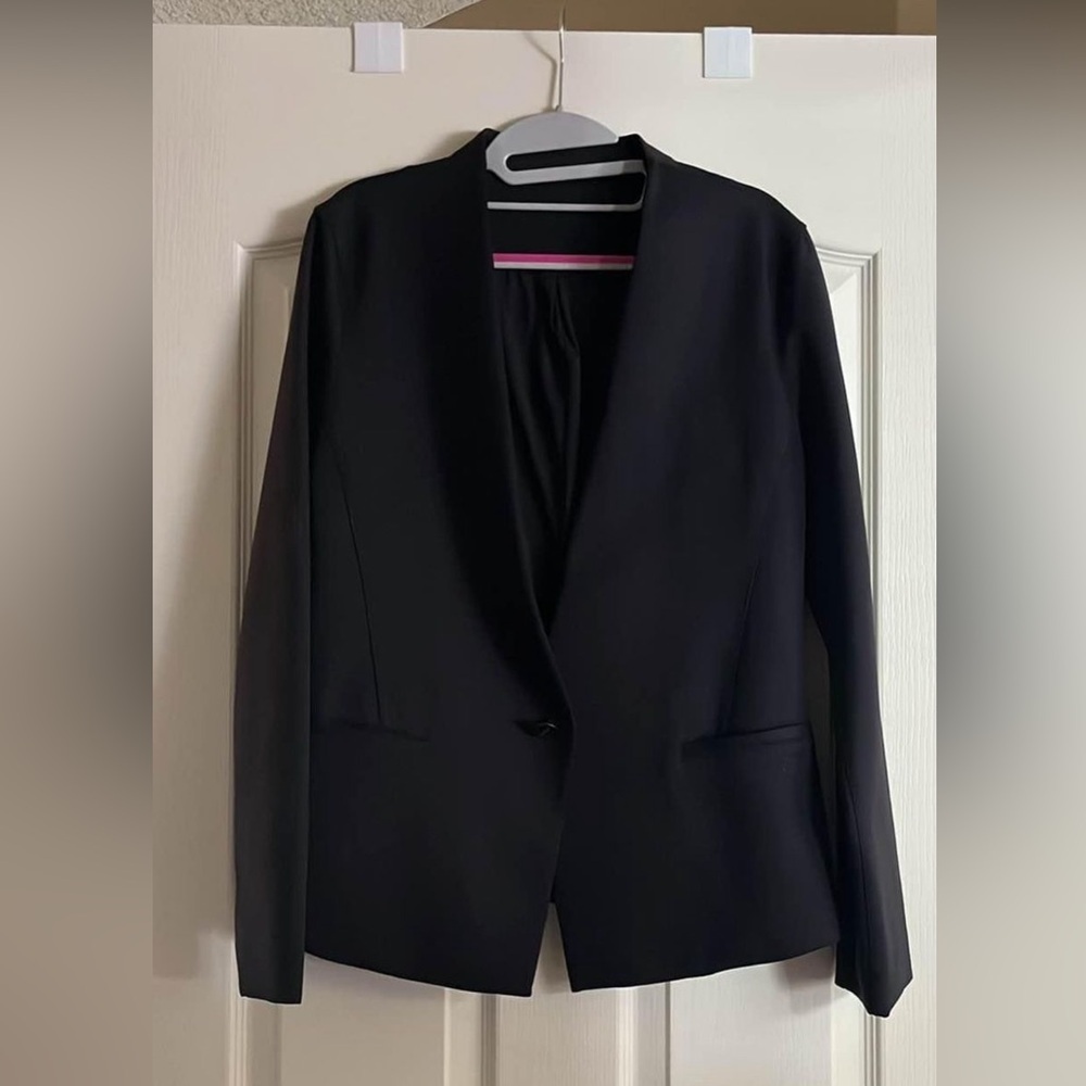 Lululemon power date blazer. Size 8. Like new